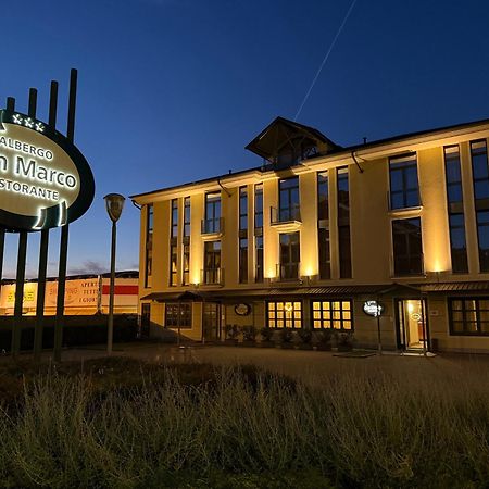 Albergo Ristorante San Marco Карманьйола Екстер'єр фото
