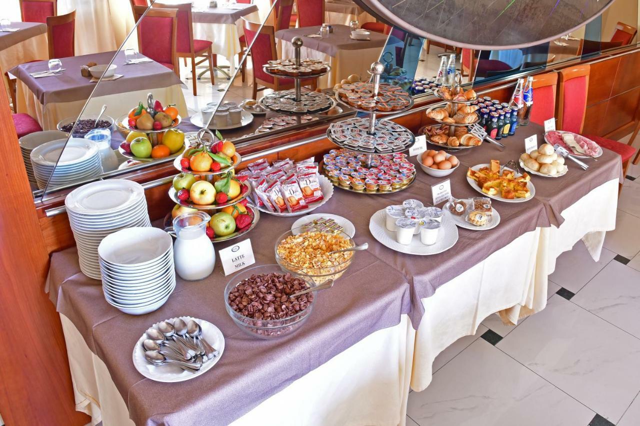 Albergo Ristorante San Marco Карманьйола Екстер'єр фото